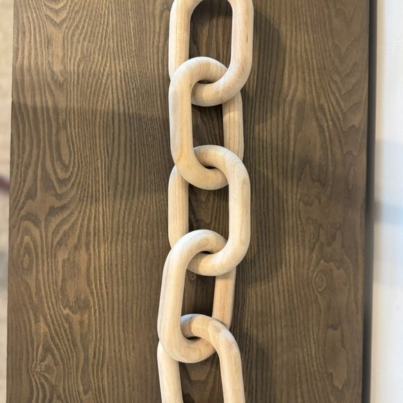 Wooden Chain Link Decor β Light Natural Finish β 22β Long - Picture 4 of 4